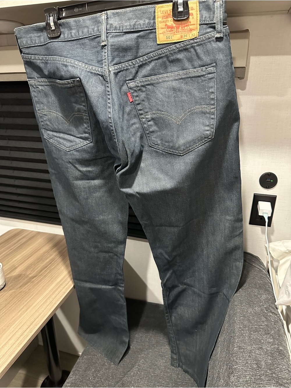 Levi's Men's Straight Jeans in Faded GRAY size 36 x 32